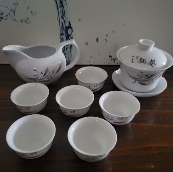 Gaiwan Chinese Tea Set. - Picture 2 of 3